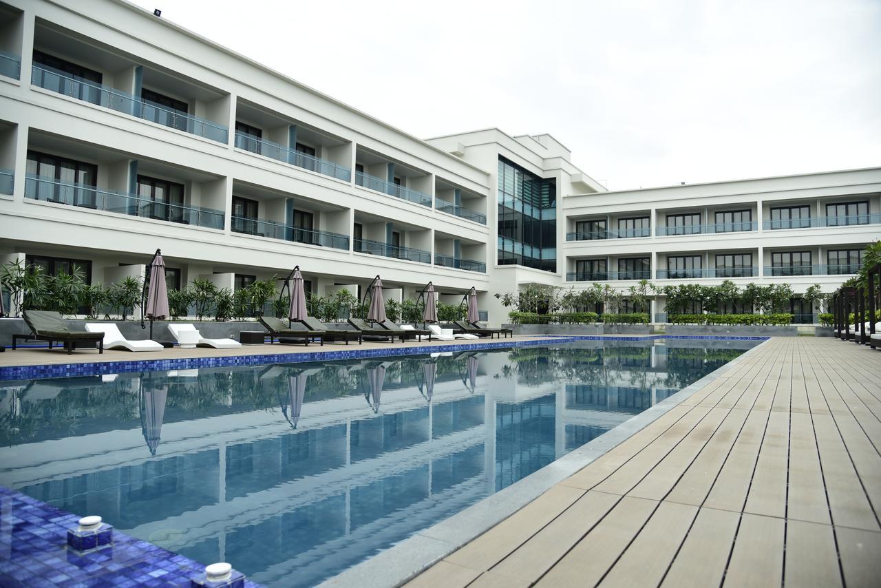 Kiranshree Grand Hotell Guwahati Exteriör bild