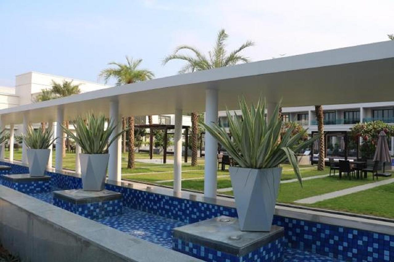 Kiranshree Grand Hotell Guwahati Exteriör bild